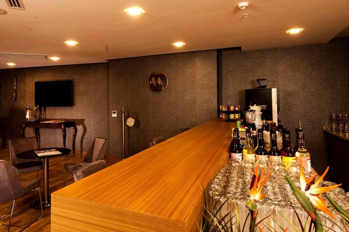 Majura Hotel Business Izmir Exterior photo
